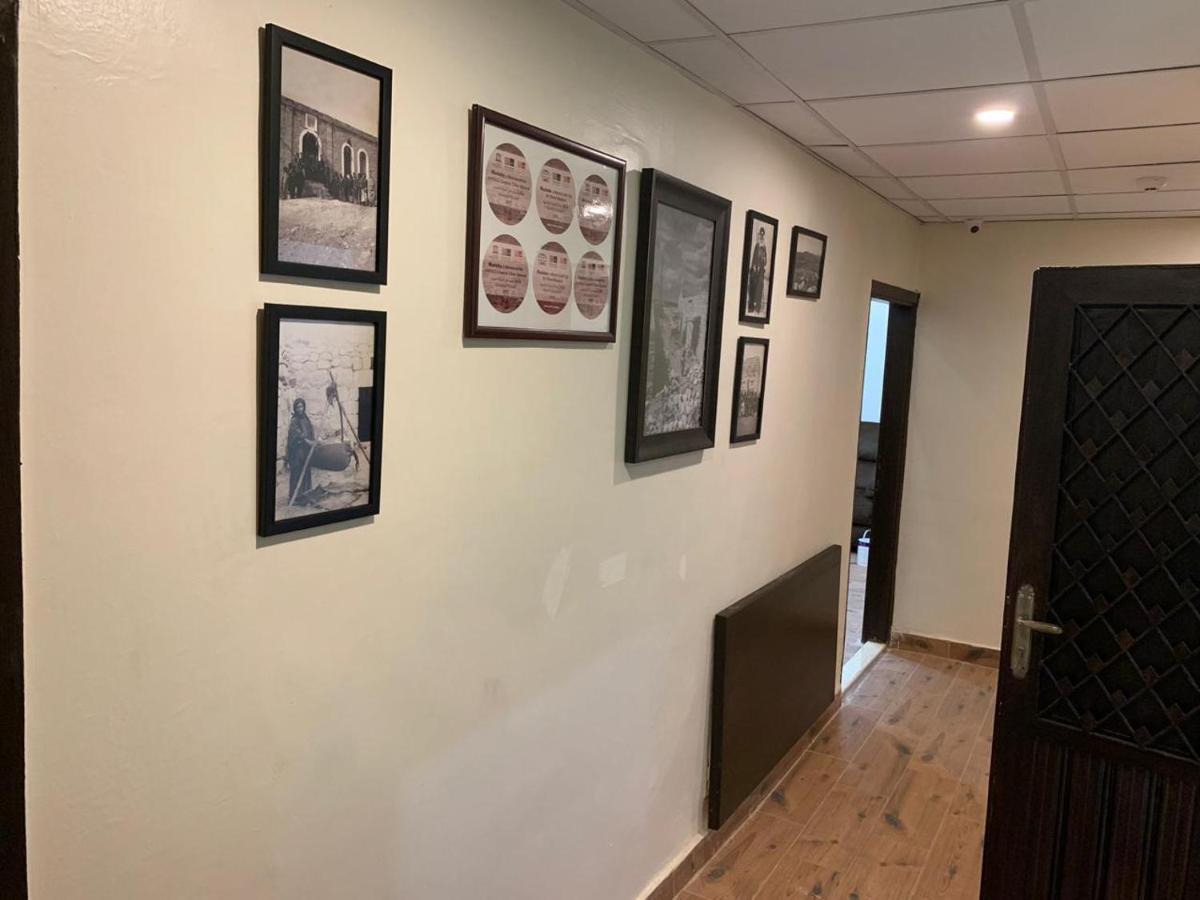Mesha Stele Hotel Suites Madaba Exterior foto